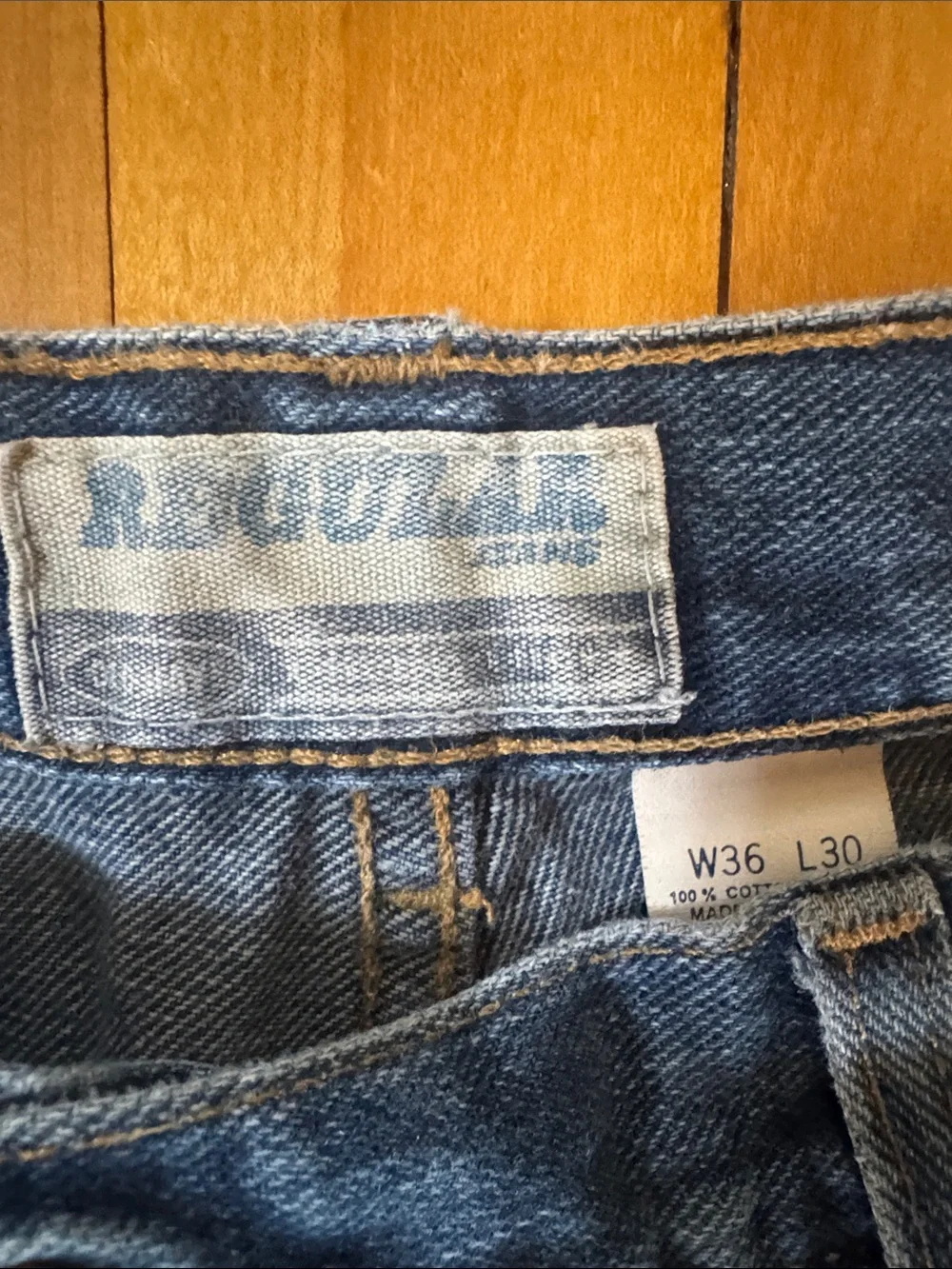 Old Navy Classic regular Men's Blue Denim Jeans fringed 36x30